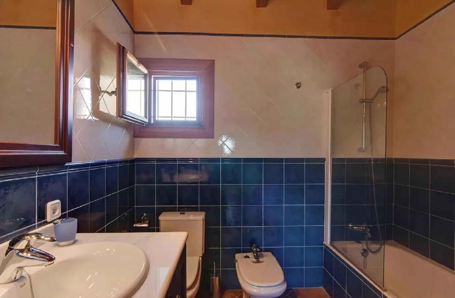 Villa Cas Mestre Con Piscina En Entorno Rural Binibona